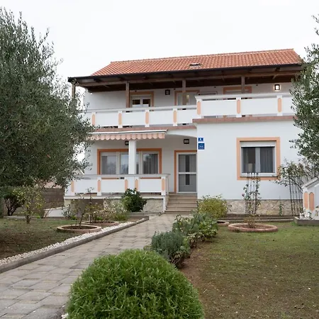 Ivanka Apartment Vrsi